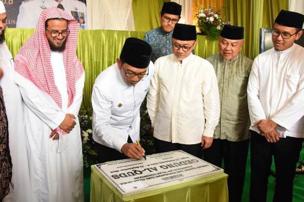 Gubernur Jabar Ridwan...