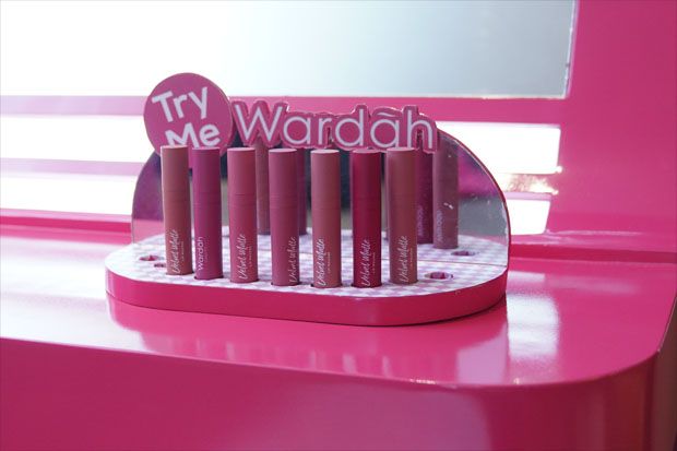 Wardah Luncurkan 8 Varian...