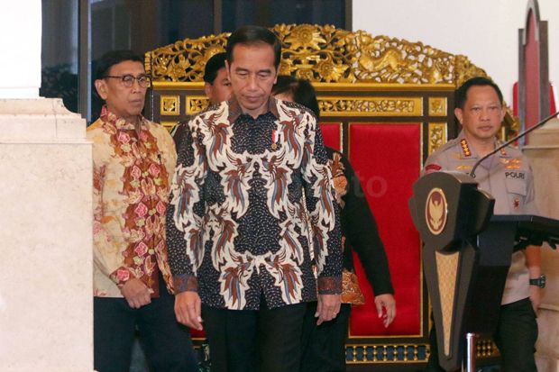 Jokowi Bertemu Para...