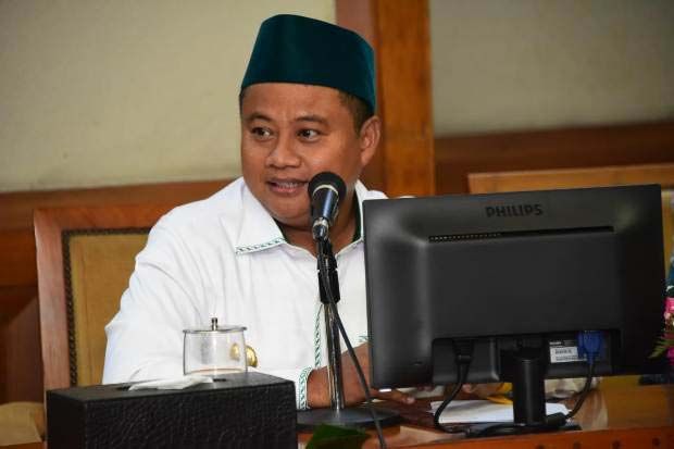 Wagub Jabar Ajak Guru...