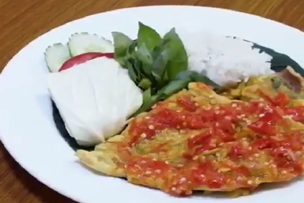 Geprek Telur Garing...