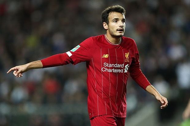 Liverpool Turunkan Pemain...