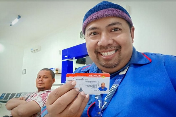 Cetak 90 Smart SIM Perhari,...