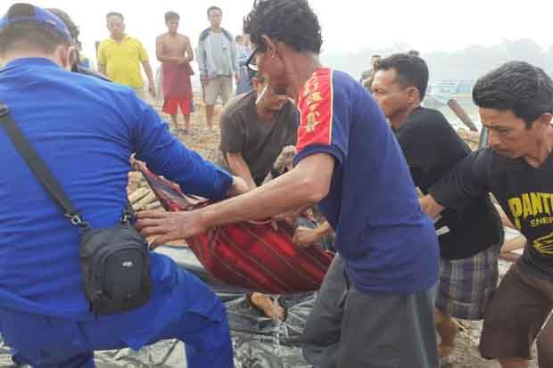 Perahu Jukung Meledak...