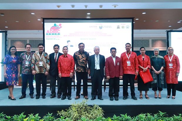 Untar dan University...