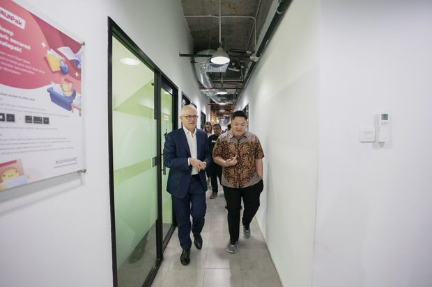 Kunjungi Indonesia,...