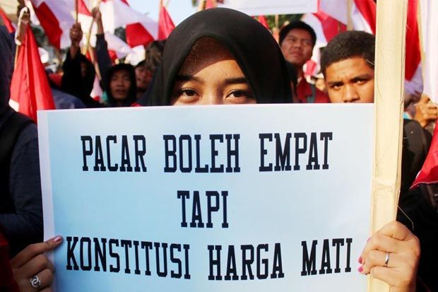 Mahasiswa Serukan Cara...