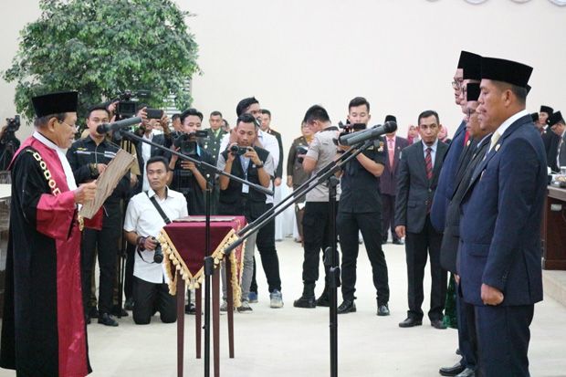 5 Pimpinan DPRD Provinsi...