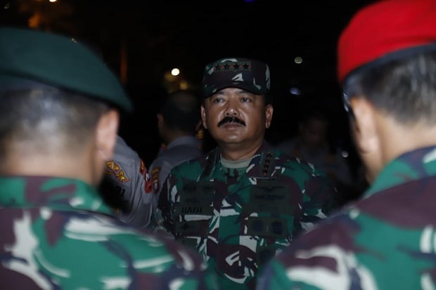 Panglima TNI Tinjau...