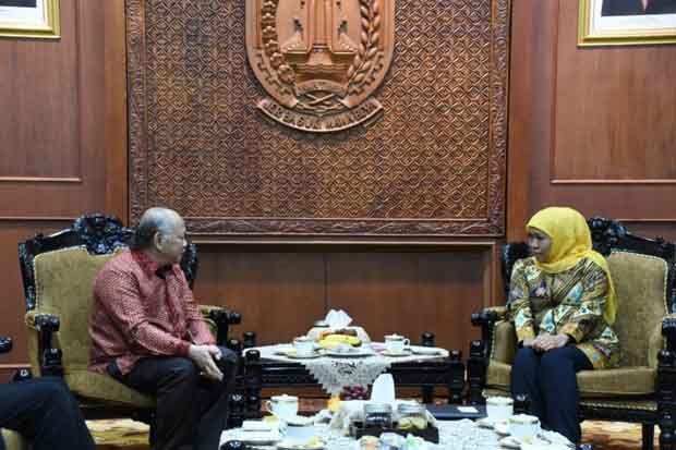 Pembangunan Bandara...