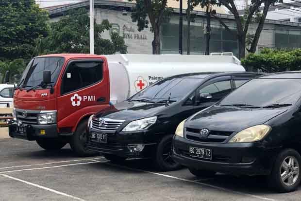 32 Mobil Dinas Mantan...