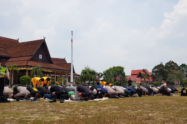 Unjuk Rasa Diskors,...