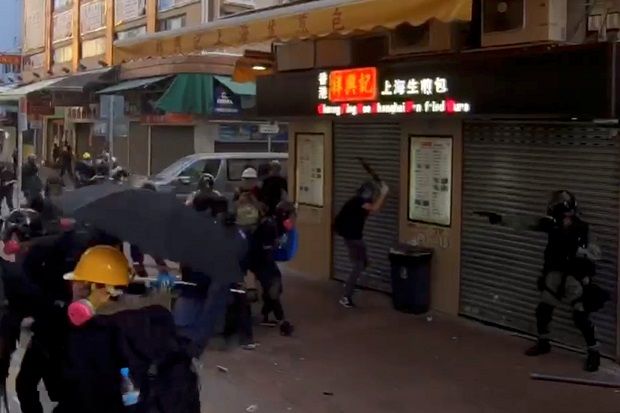 Polisi Hong Kong Dilaporkan...