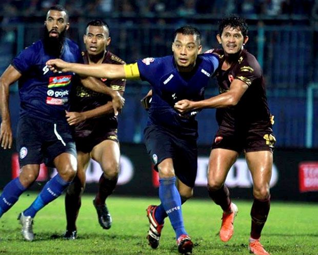 Kartu Merah Warnai Kemenangan...