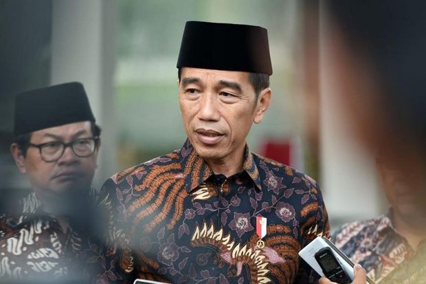 Jokowi Serahkan Jadwal...