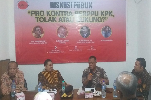 Polemik Revisi UU KPK,...