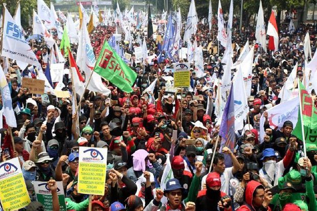 Demo Super Damai Kalangan...