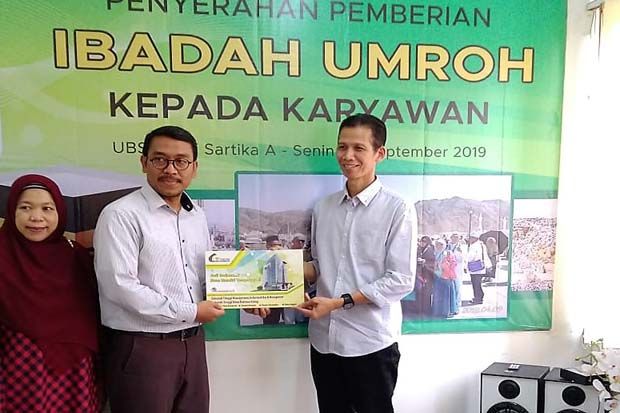 STMIK Nusa Mandiri Berangkatkan...