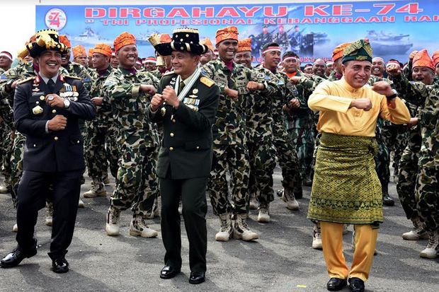 Masyarakat Terhibur,...