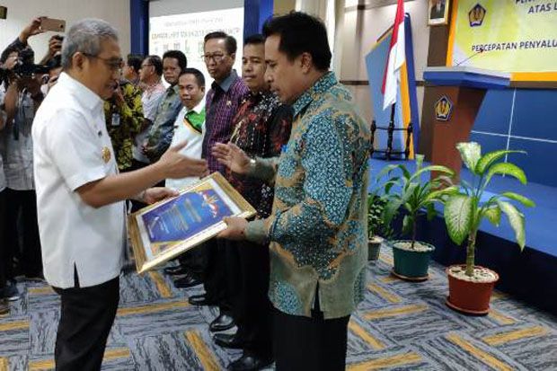 Pemkab Pasangkayu Kembali...