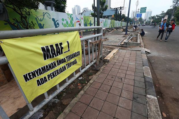 Pemprov DKI Masih Kaji...