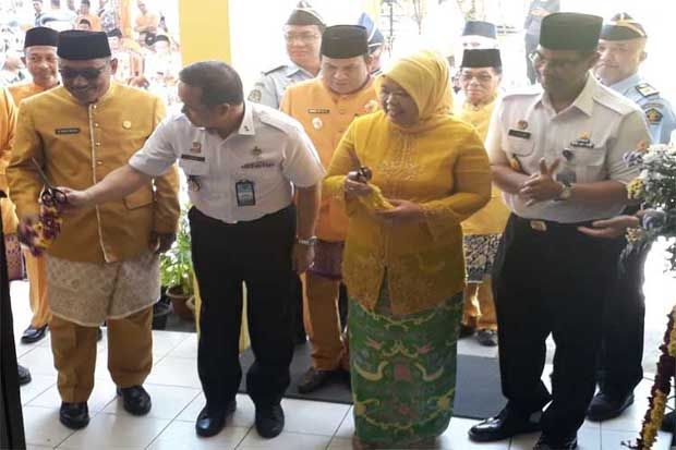 Bupati Kobar dan Ketua...