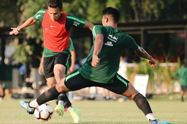 Indra Sjafri Cari Komposisi...