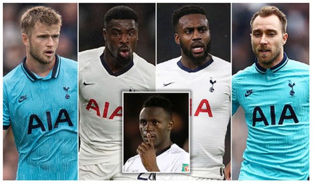 Main Jelek, Empat Pemain...