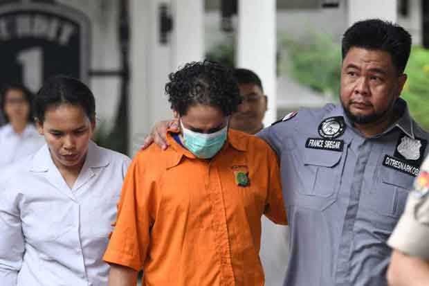 Menantu Elvy Sukaesih...