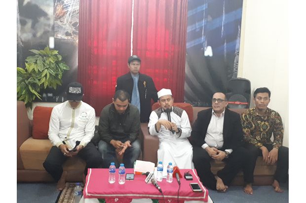 PA 212 Tegaskan Ustaz...