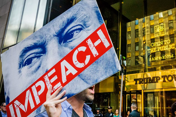 Trump Melawan! Tolak...