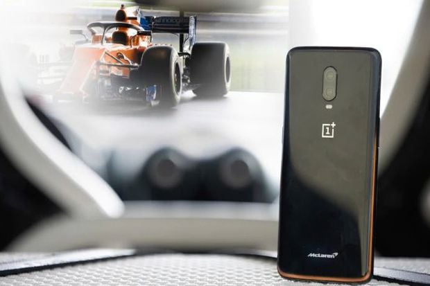 OnePlus 7T versi McLaren...
