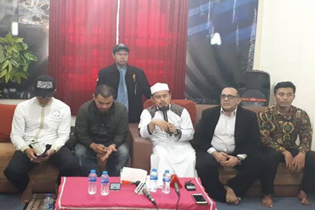 PA 212 Siapkan 100 Pengacara...
