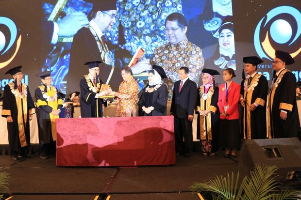 Menkominfo Rudiantara...
