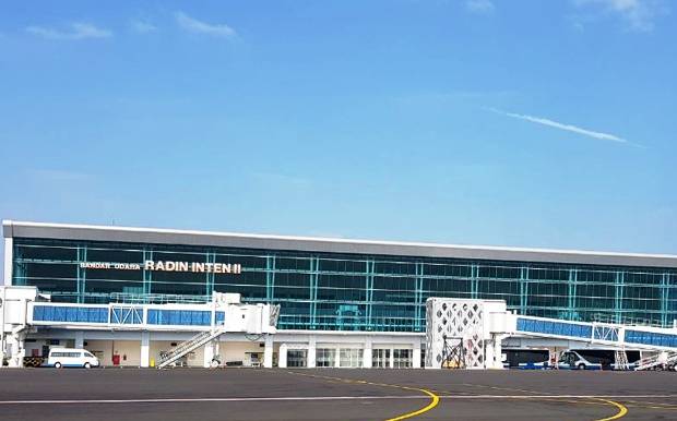 Kian Ekspansif, Bandara...