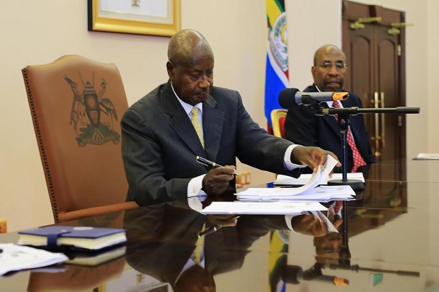 Uganda Ingin Menghukum...