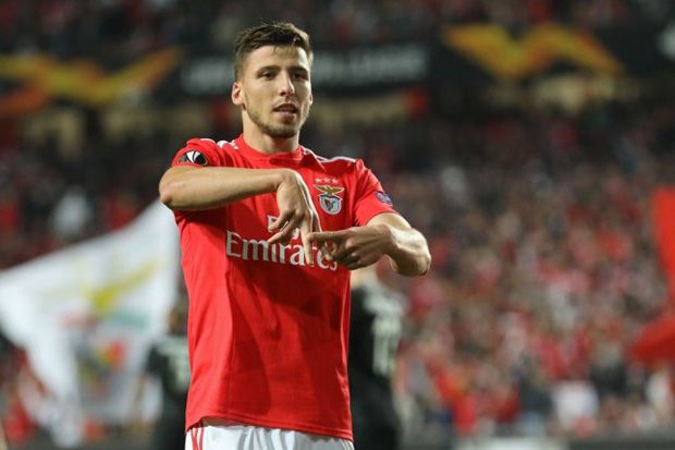 Manchester City Akan...
