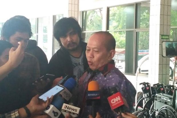 Syarief Hasan Sambangi...