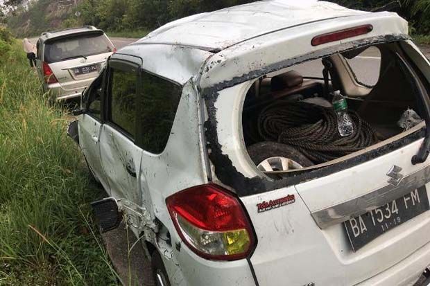 Mobil Masuk Jurang di...