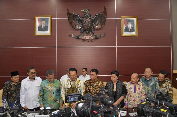 Rapat Gabungan Pimpinan...