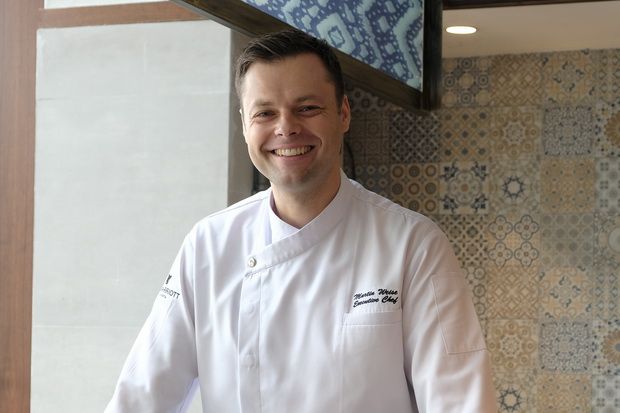 Chef Martin Jalani Peran...