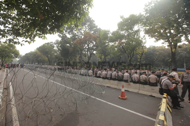Dikabarkan Akan Digeruduk...