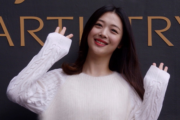 Sulli f(x) Bunuh Diri,...