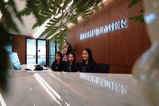 IndoPremier Sabet Asiamoney...