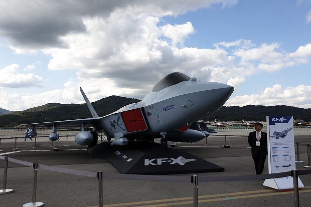 Jet Tempur KF-X/IF-X...