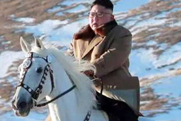 Wajah Aneh Kim Jong-un...
