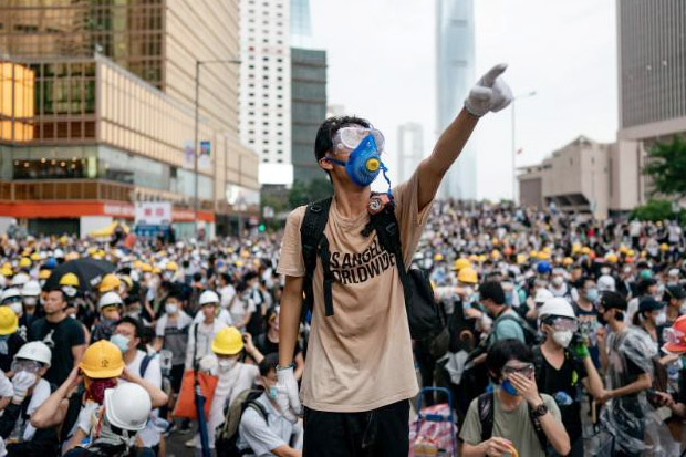 Warga Hong Kong Dinominasikan...