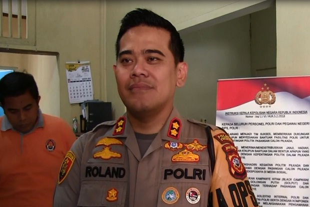 Todongkan Pistol dan...