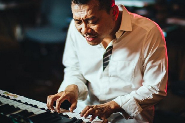 Ari Lasso Batal Konser,...