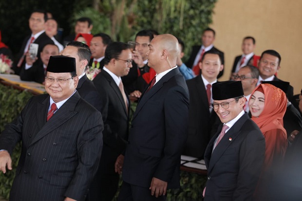 Pidato Awal Jokowi Disambut...